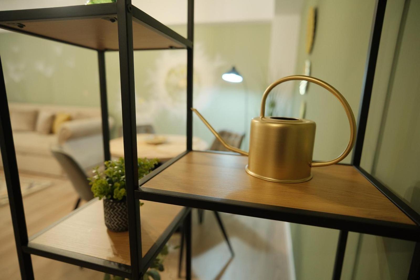 Green Studio Târgu Neamț Exteriör bild